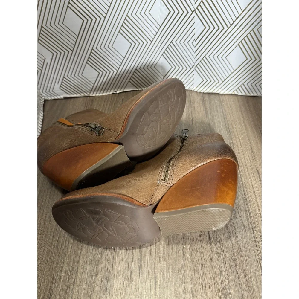 Kork-Ease Natalya Womens Brown Leather Wedge Ankle Boots Booties Size 7/38‎